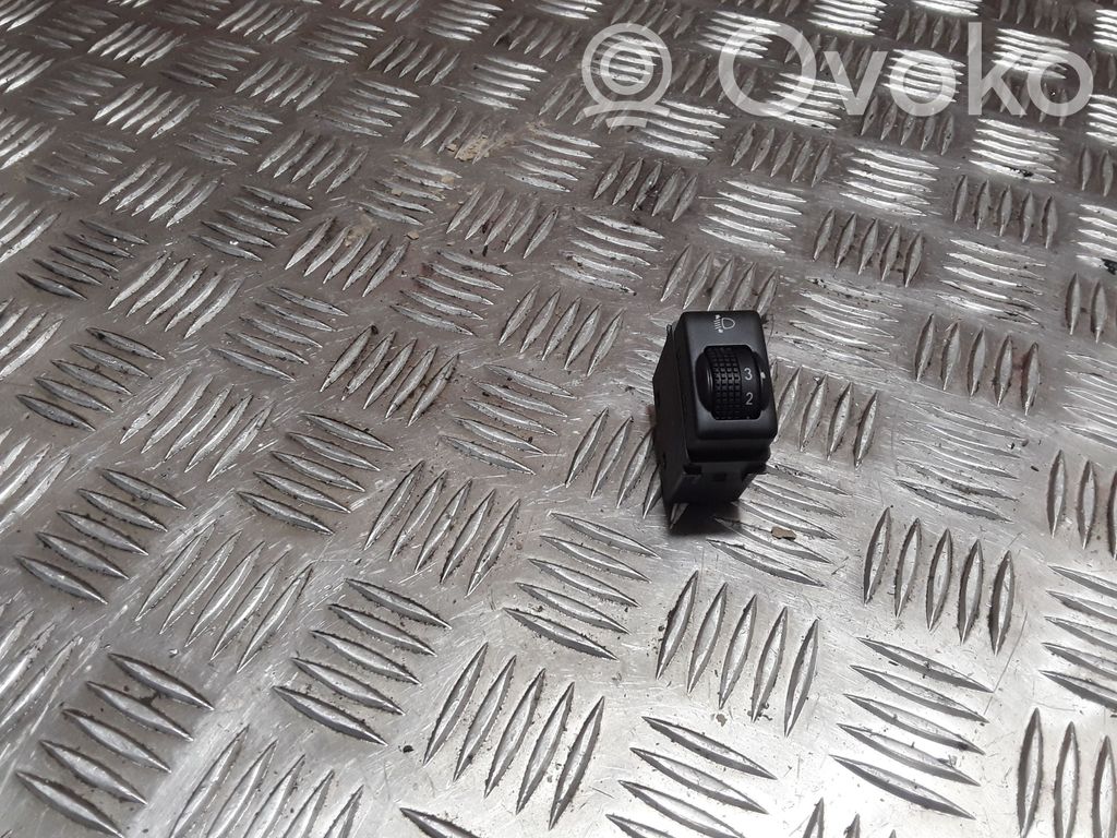 Nissan Note (E11) Headlight level height control switch 