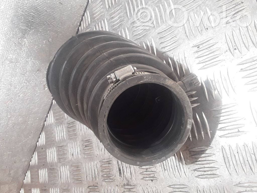 Dodge Grand Caravan Air intake hose/pipe 