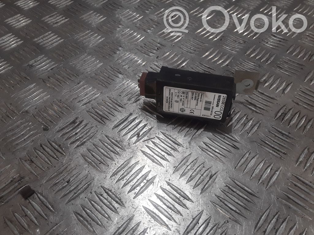 Nissan X-Trail T30 Door central lock control unit/module 