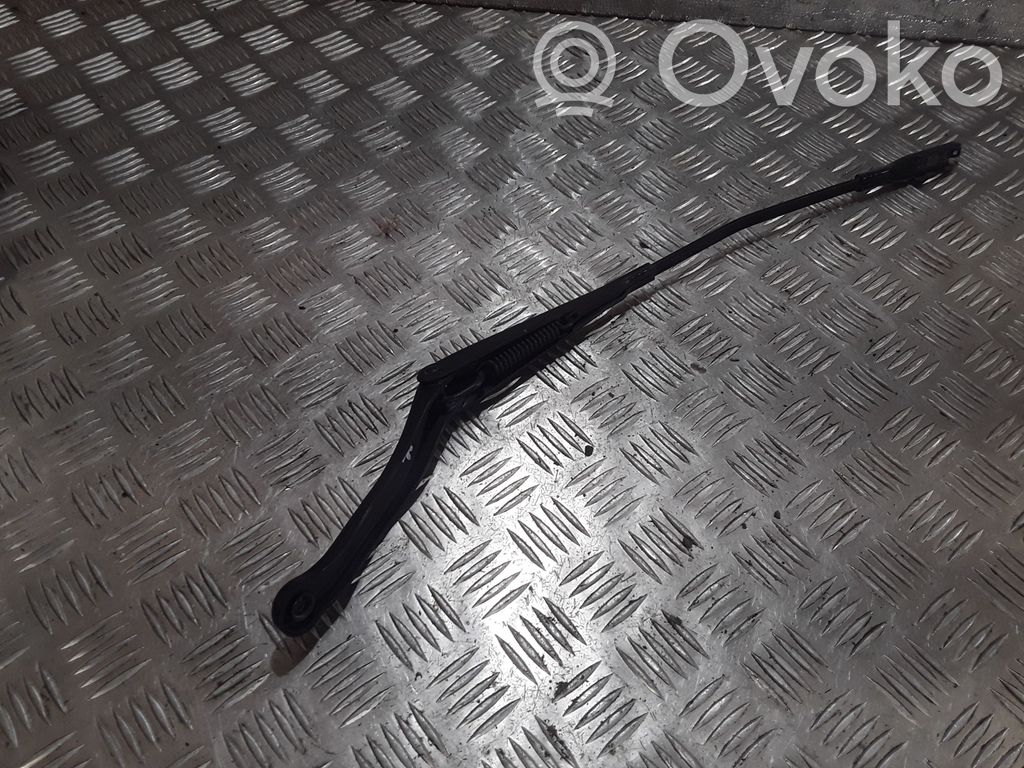 Opel Corsa D Wischerarm vorne 