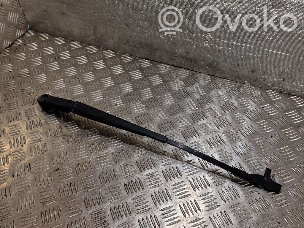 Citroen C4 I Picasso Brazo del limpiaparabrisas delantero 