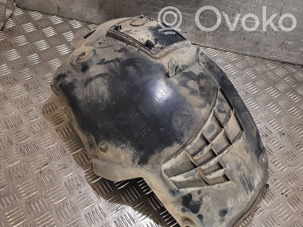 Opel Astra H Apakšspārns 