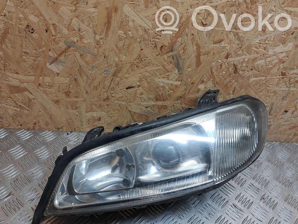 Opel Omega B2 Lampa przednia 