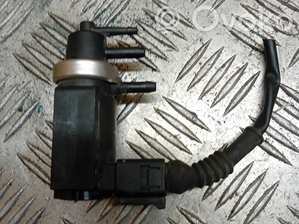 Audi A6 Allroad C5 Solenoīda vārsts 