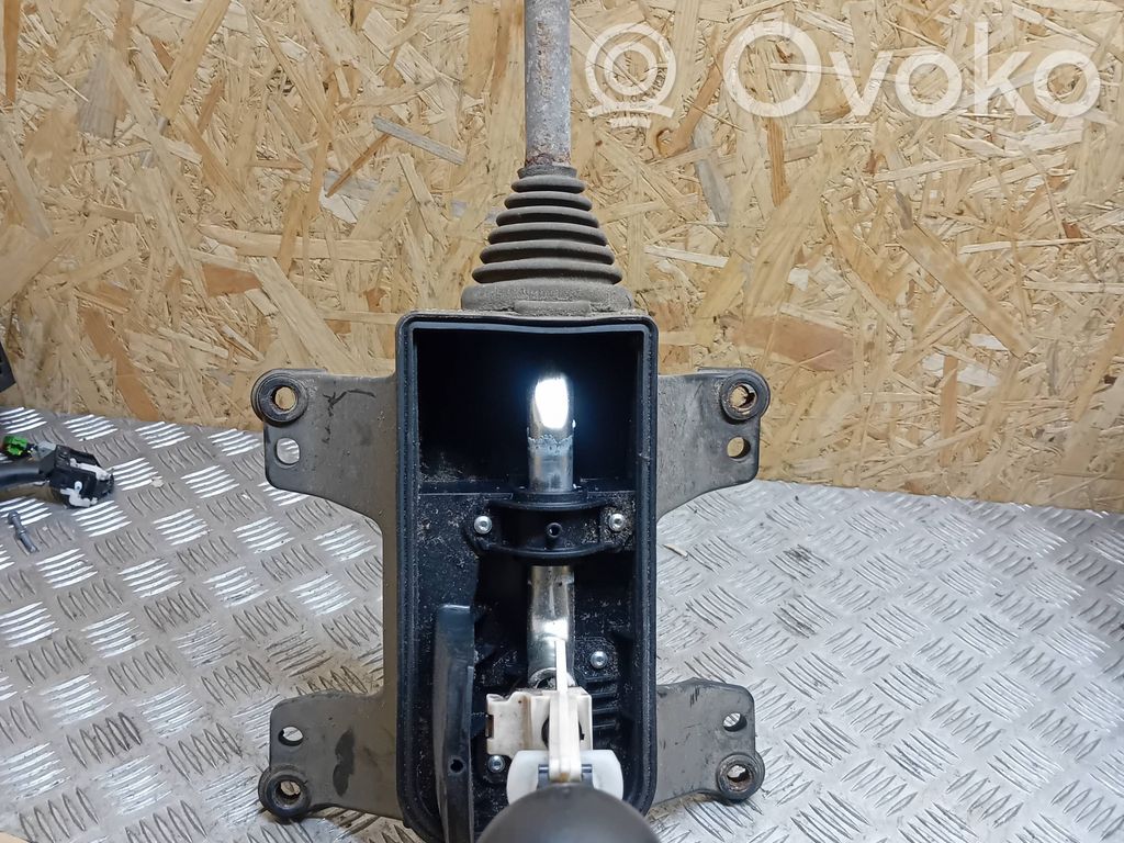 Opel Corsa D Gear shifter/selector 