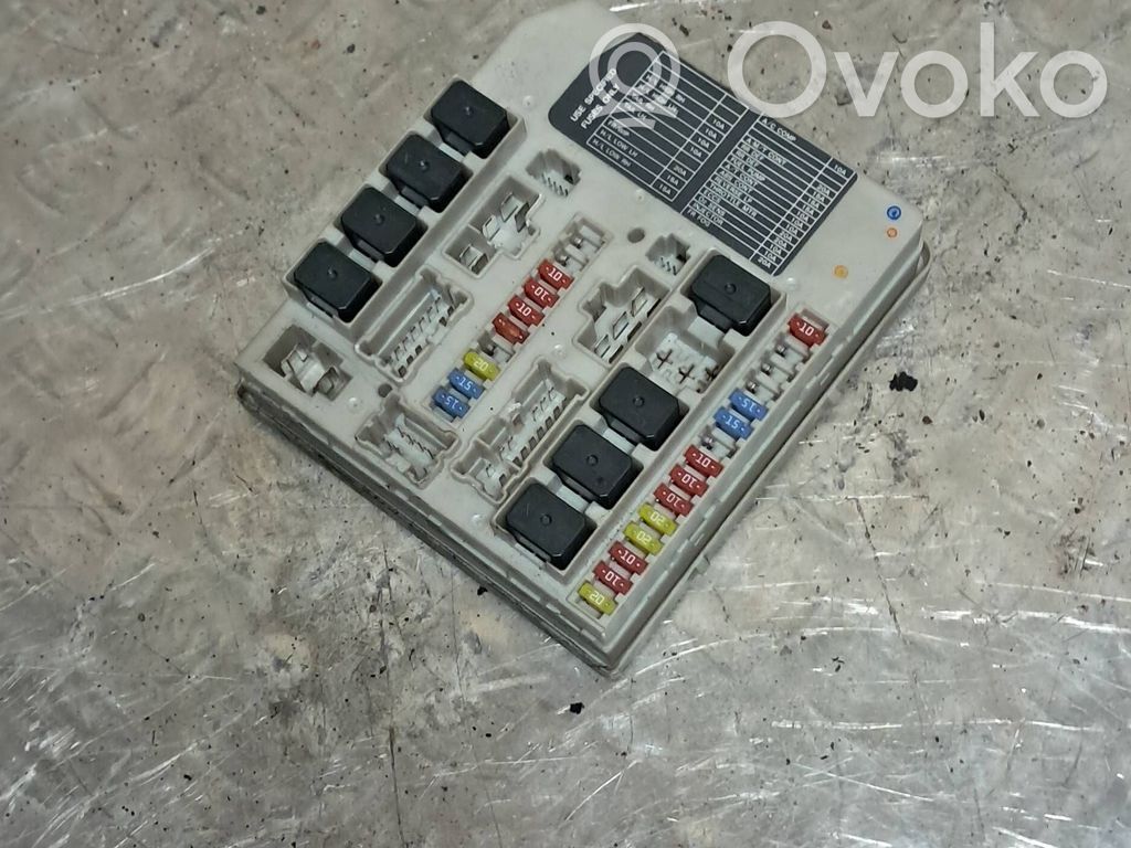 Nissan Note (E11) Fuse module 