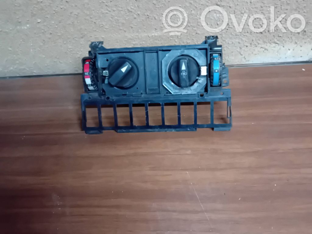 Mercedes-Benz E W124 Climate control unit 