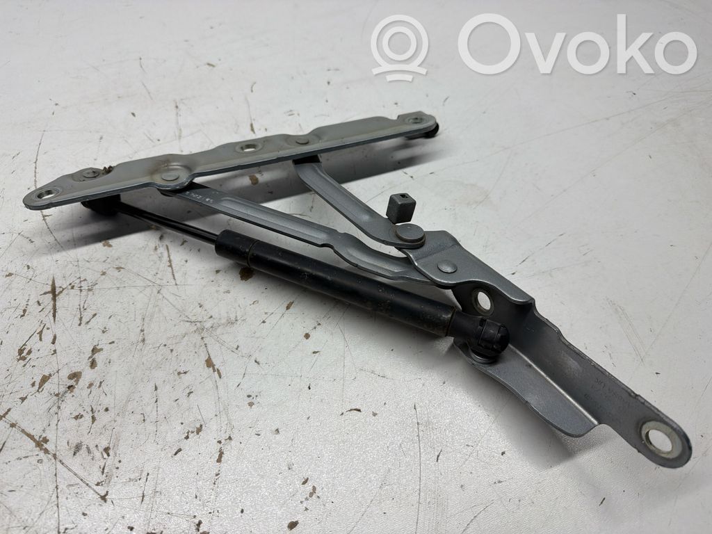 Volvo S80 Tailgate/trunk/boot hinge 