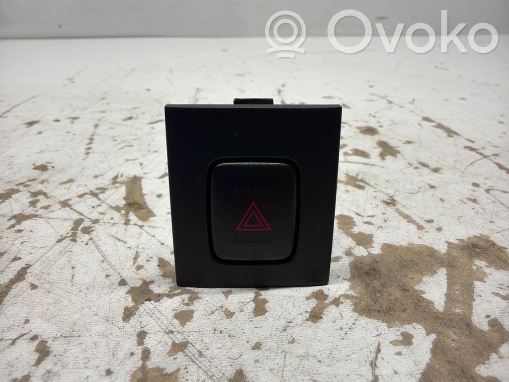 Volvo XC70 Hazard light switch 