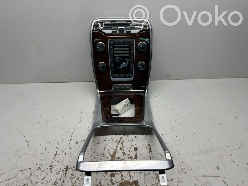 Console centrale, commande chauffage/clim   1286270,31313075,30724234