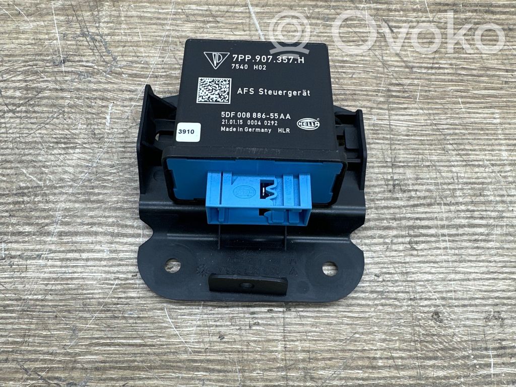 Porsche Macan (95B) Light module LCM 