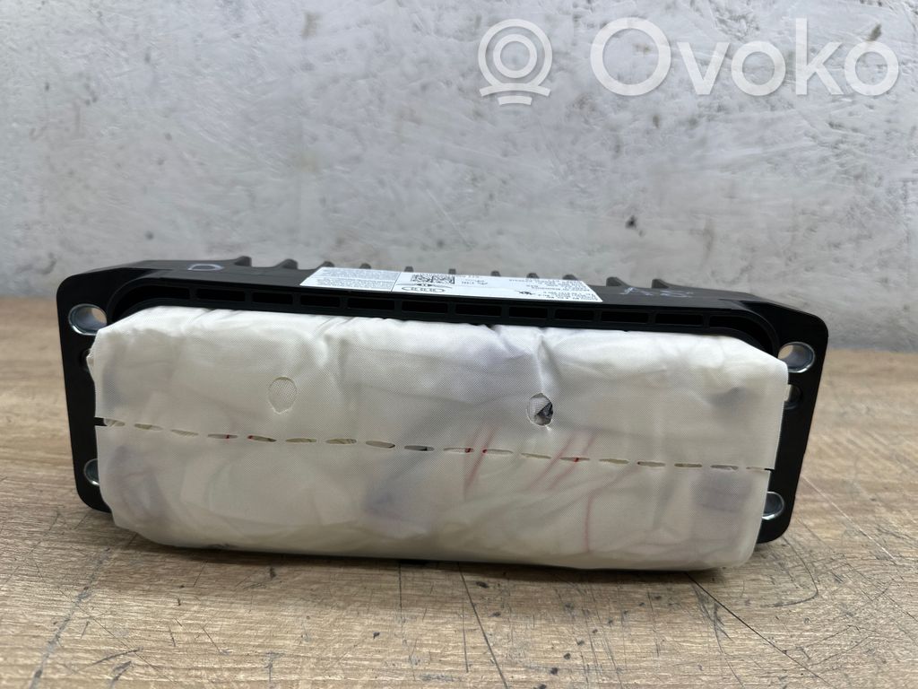 Audi A8 S8 D4 4H Keleivio oro pagalvė 