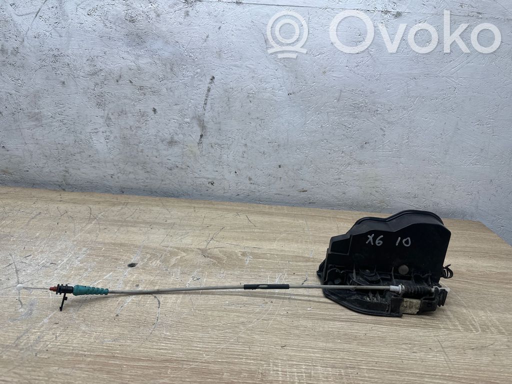 BMW X6 E71 Priekšpusē slēdzene 