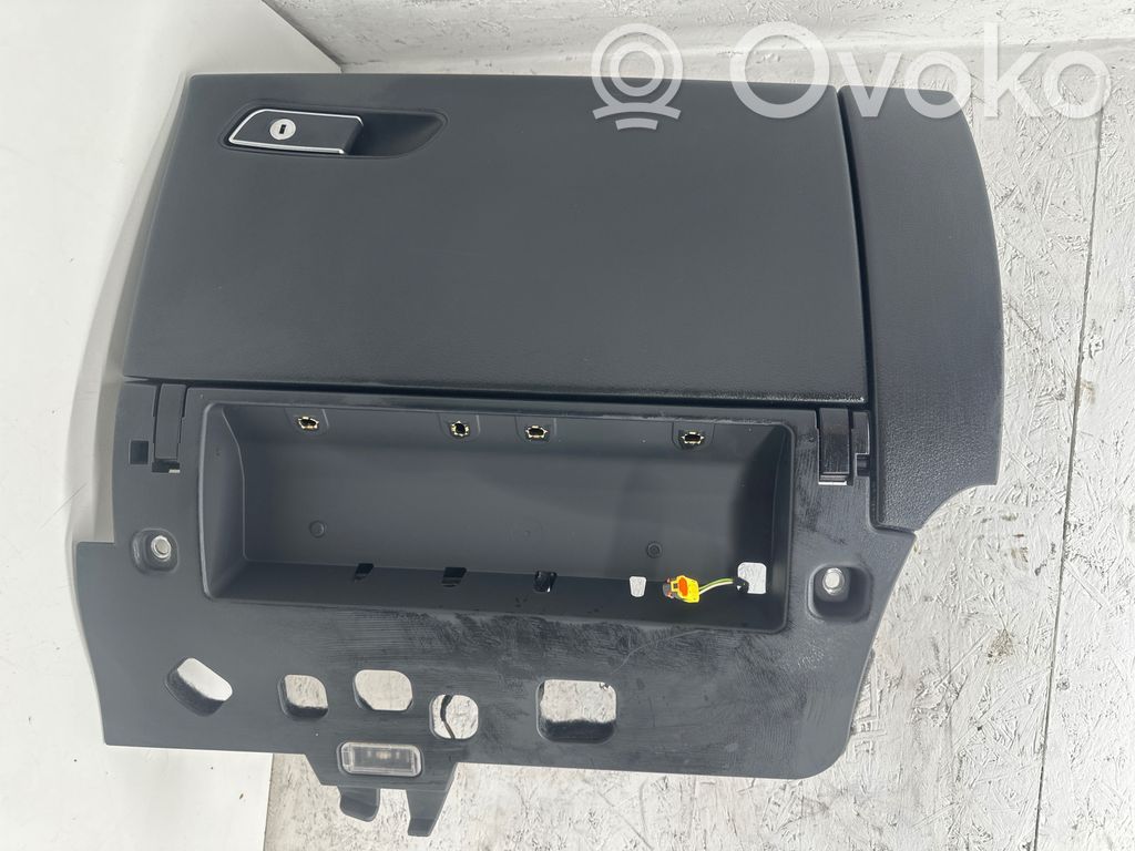 Audi A8 S8 D4 4H Guantera 