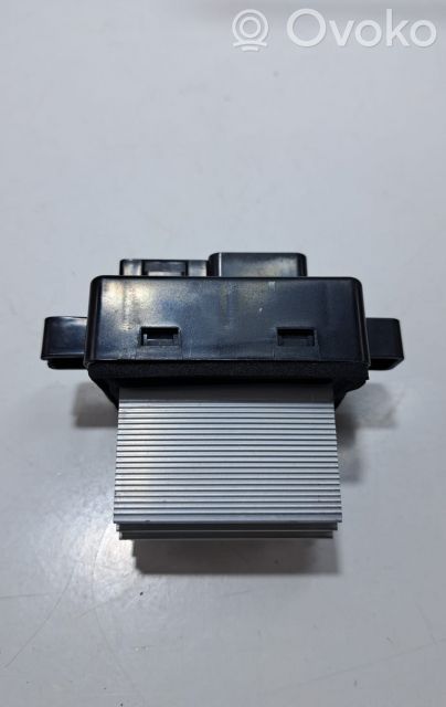 Relais de commande ventilateur chauffage