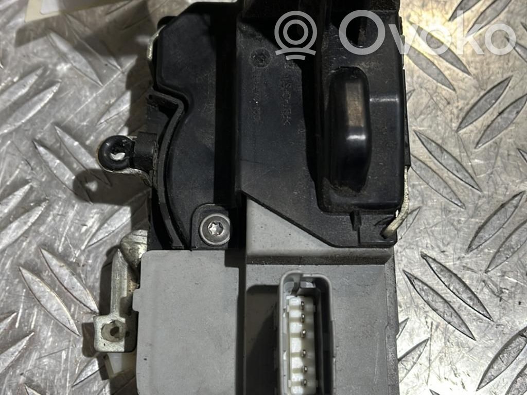Peugeot 307 Zamek drzwi przednich 