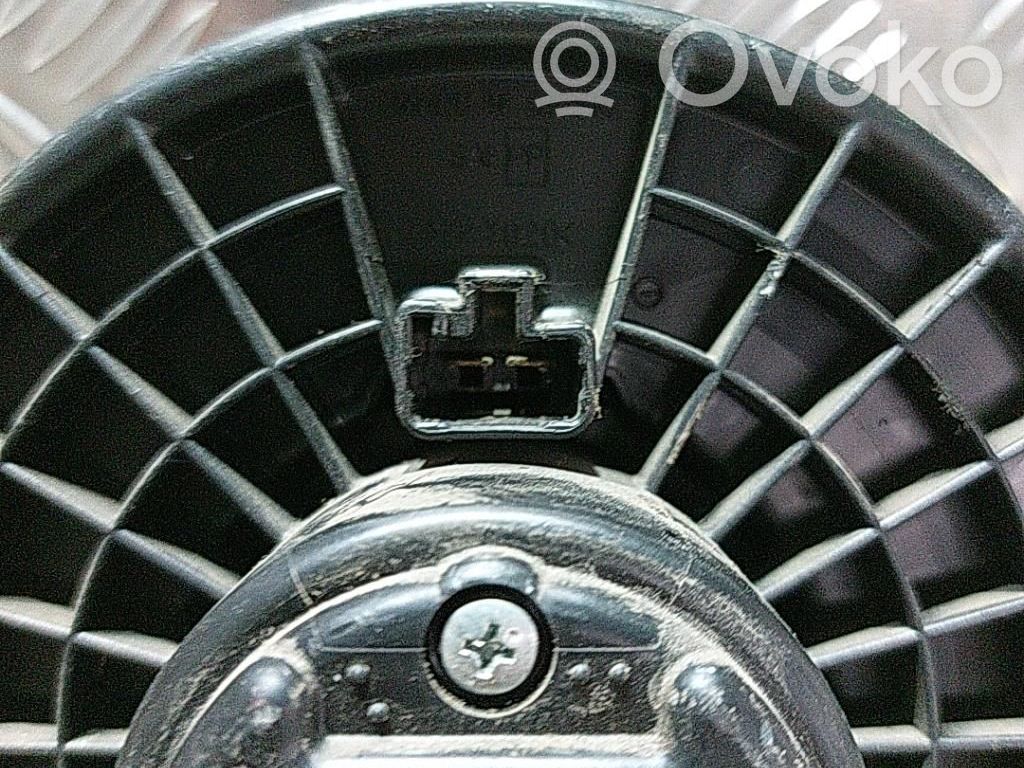 Mazda 2 Mazā radiatora ventilators 