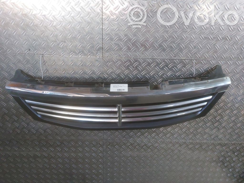 SsangYong Rexton Atrapa chłodnicy / Grill 