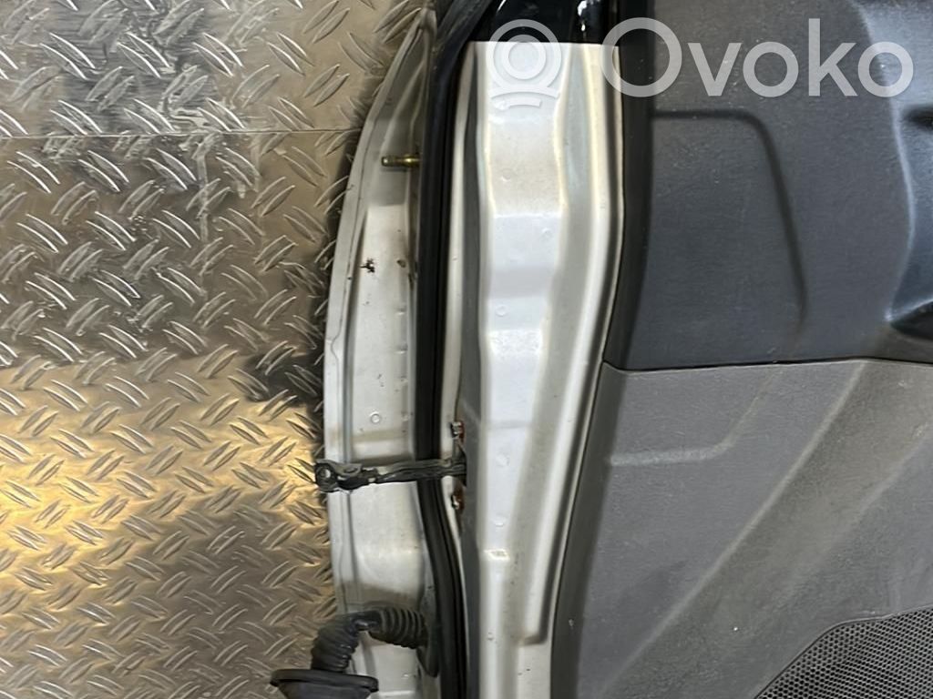 Mitsubishi Pajero Puerta delantera 