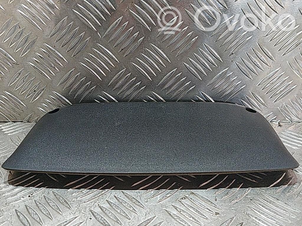 Ford Ka Third/center stoplight 