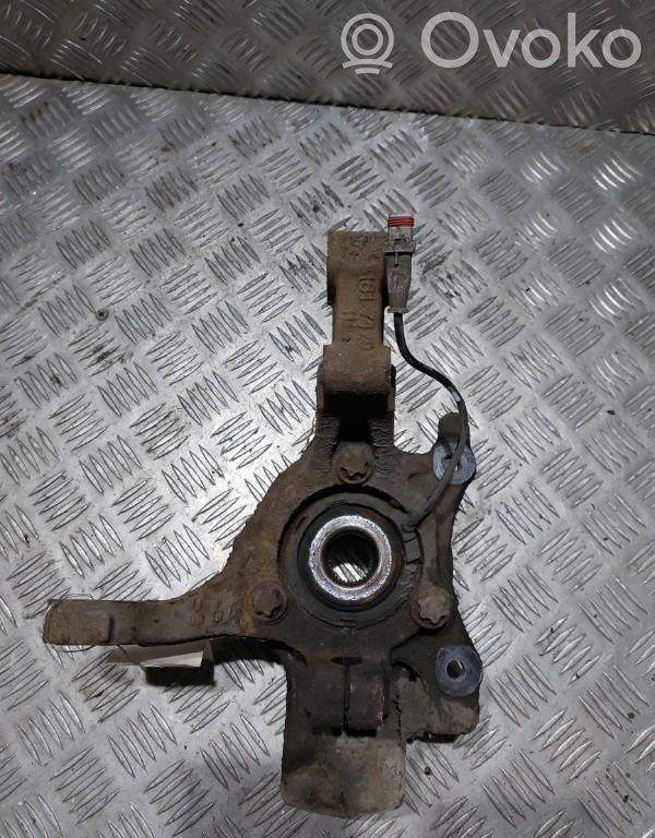 Opel Astra H Zwrotnica koła przedniego 