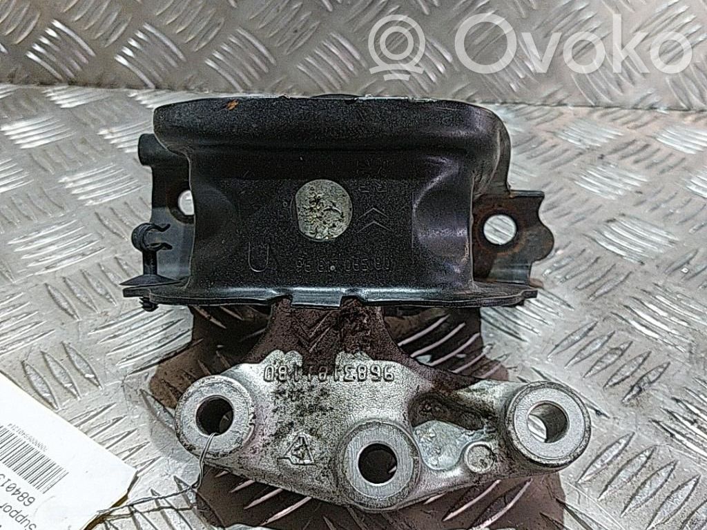 Citroen DS3 Engine mount bracket 
