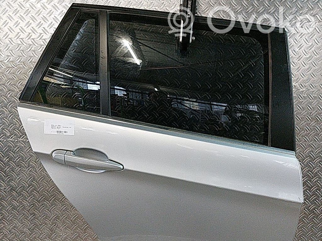 Aizmugurējās durvis   41007203676