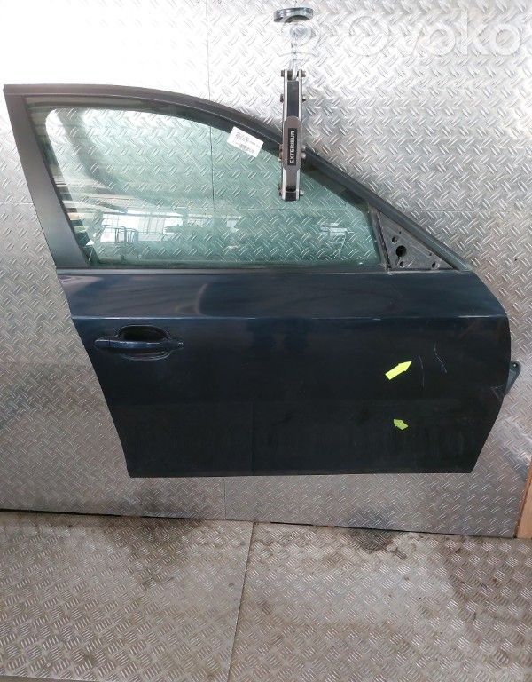 Durvis   41515A2A3A6
