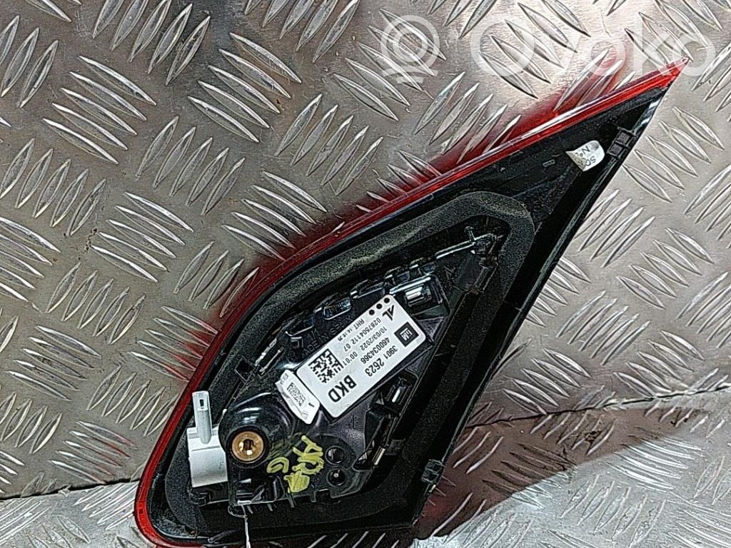 Opel Corsa E Tailgate rear/tail lights 