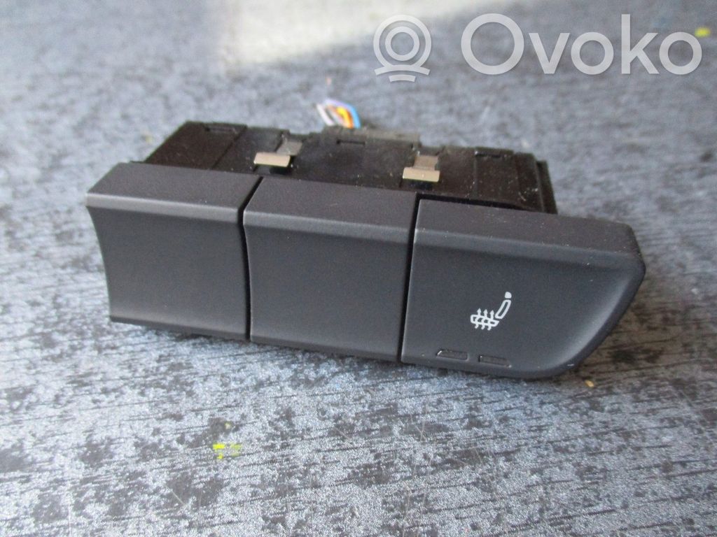 Audi A1 Audio system kit 