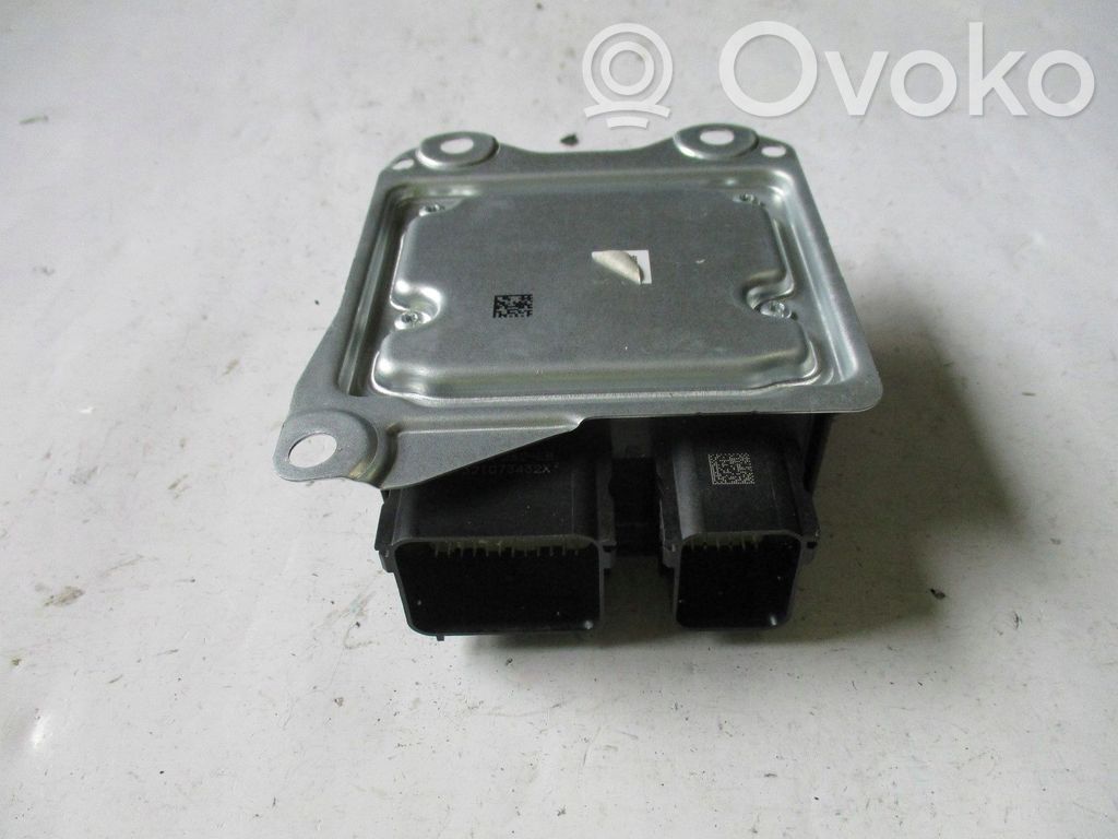 Ford Kuga III Audio system kit 