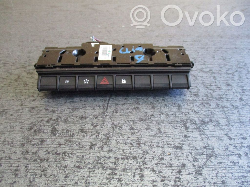 Renault Captur Other engine bay part 
