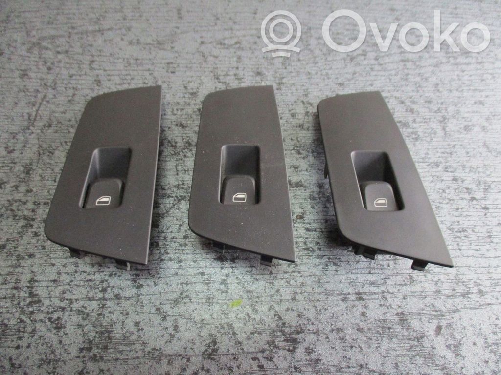 Audi A1 Central console control unit 