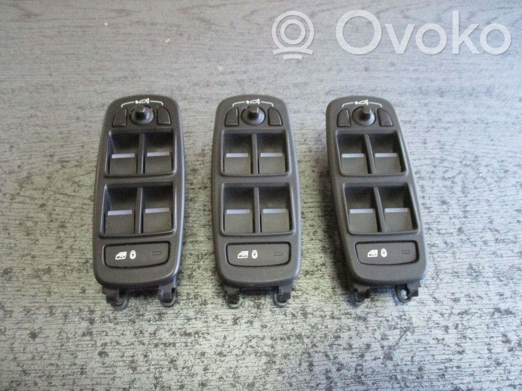 Jaguar XE Central console control unit 