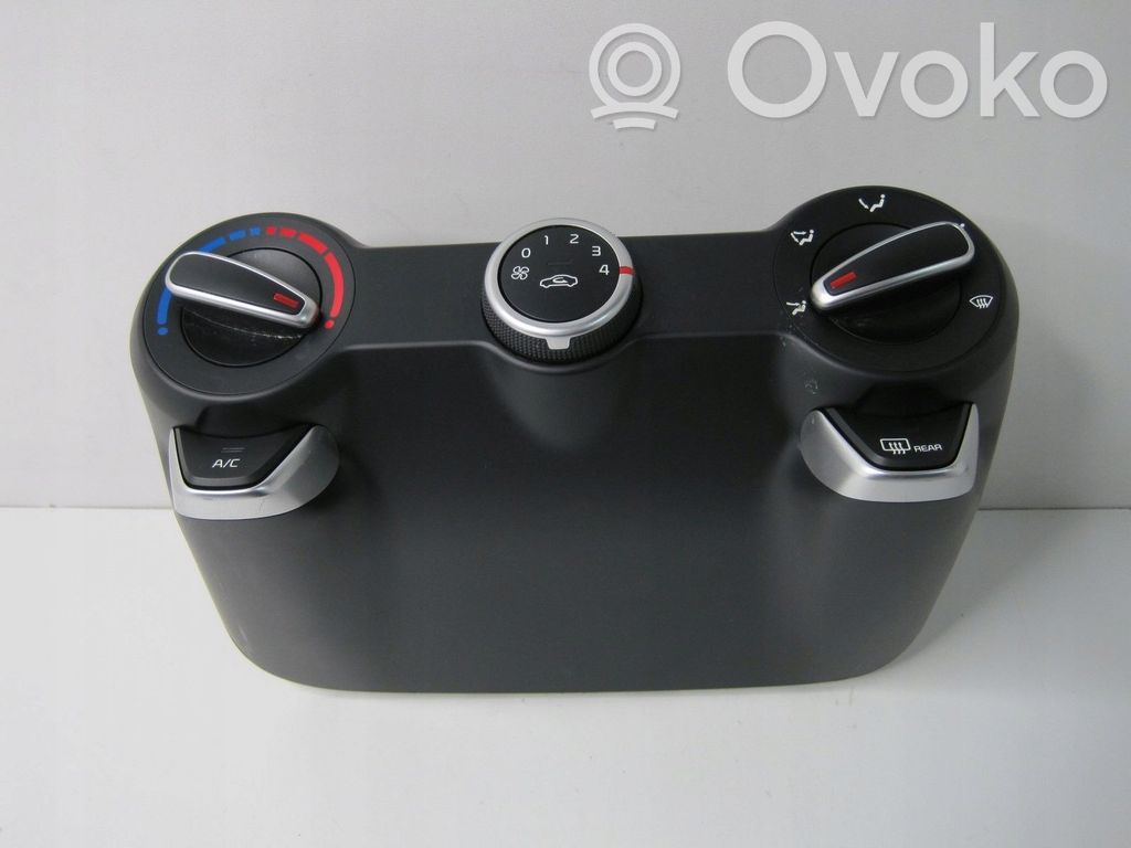 KIA Stonic Central console control unit 
