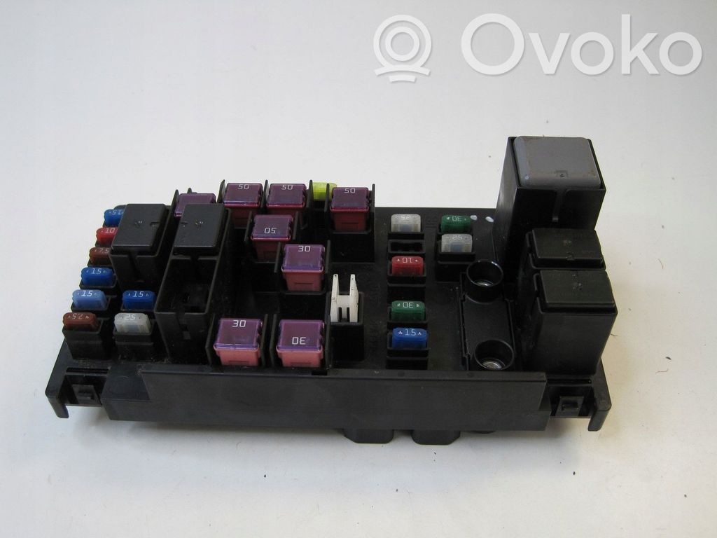 Subaru Crosstrek III Juego de caja de fusibles 