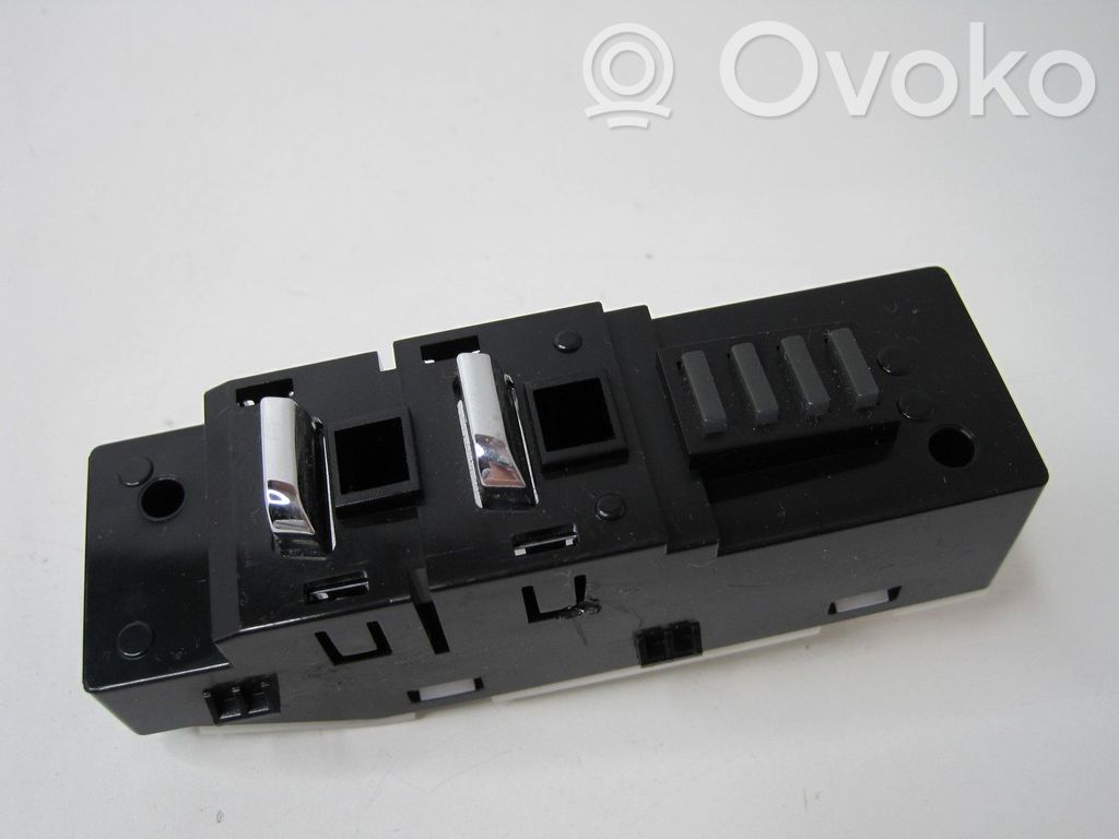 Peugeot 5008 Audio system kit 