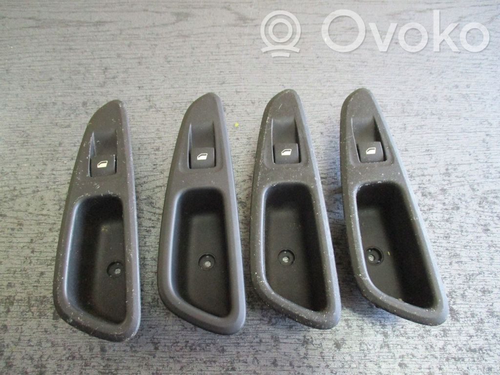 Peugeot 308 Audio system kit 