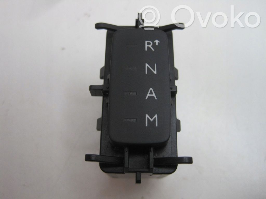 Citroen DS5 Central console control unit 
