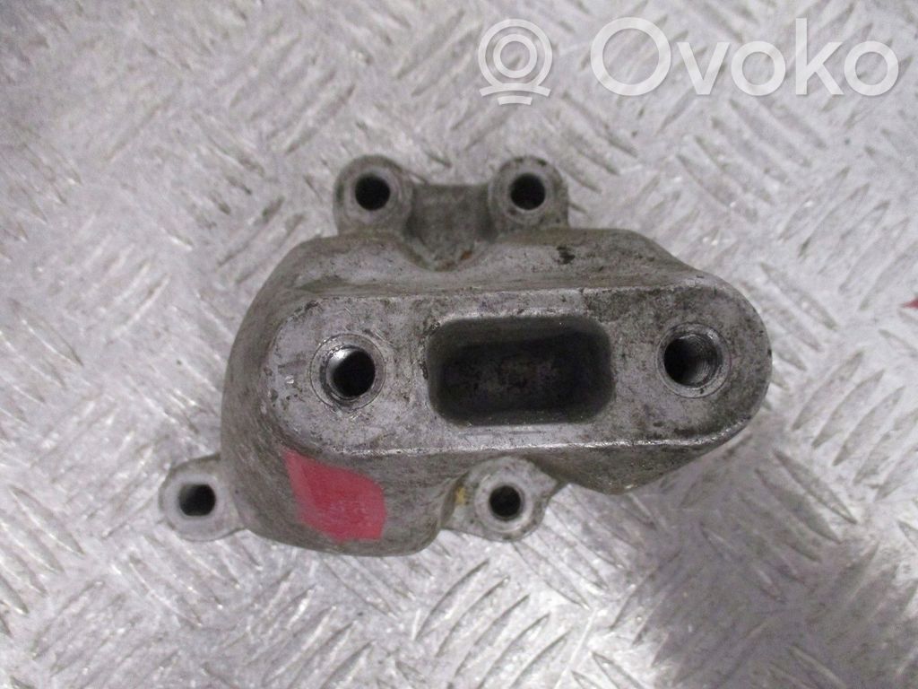 Chrysler 300C Engine mount bracket 