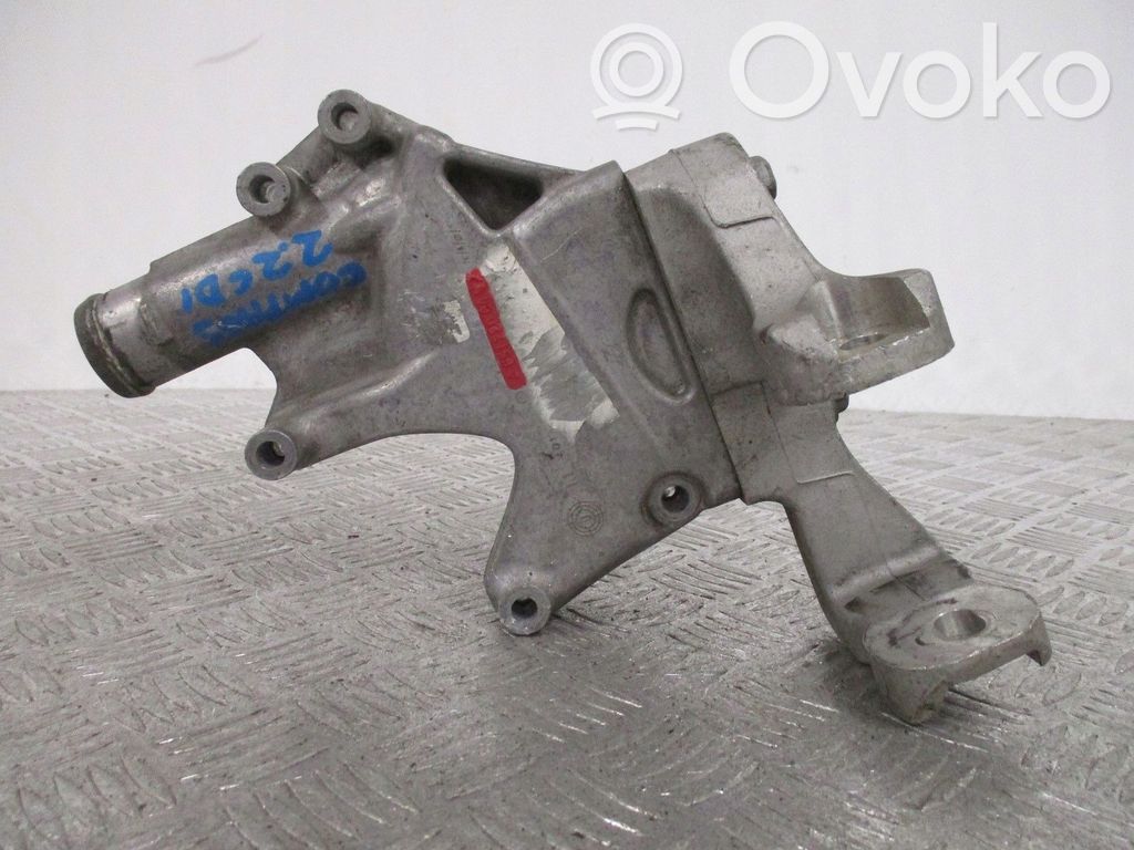 Jeep Compass Engine mount bracket 