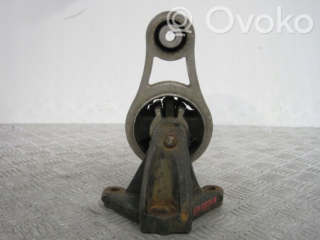 Opel Vivaro Engine mount bracket 