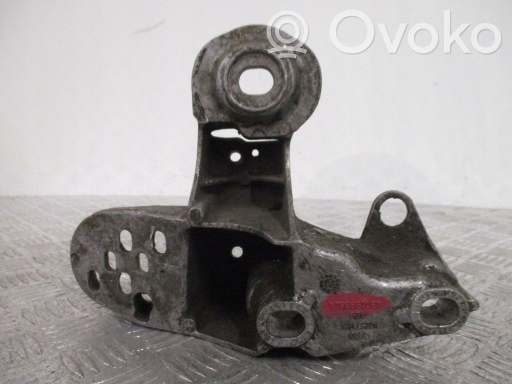Audi A3 S3 A3 Sportback 8P Engine mount bracket 