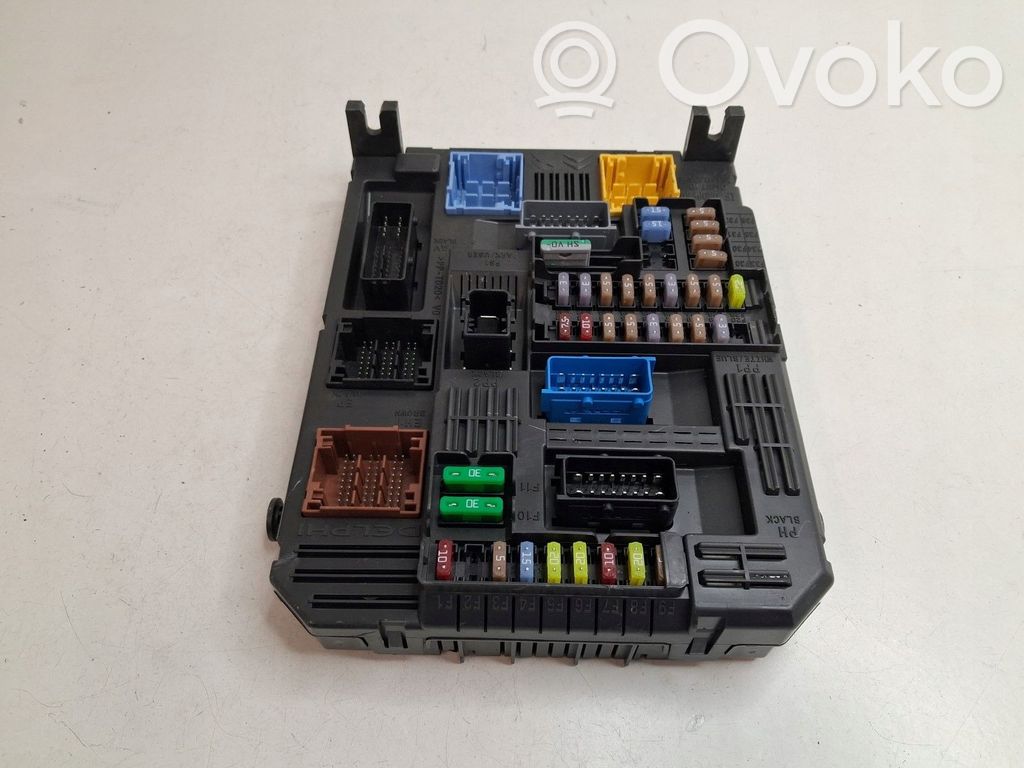 Peugeot Partner III Central body control module 