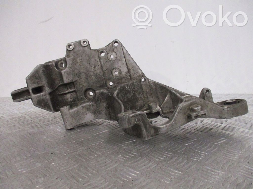 Alfa Romeo 156 Engine mount bracket 