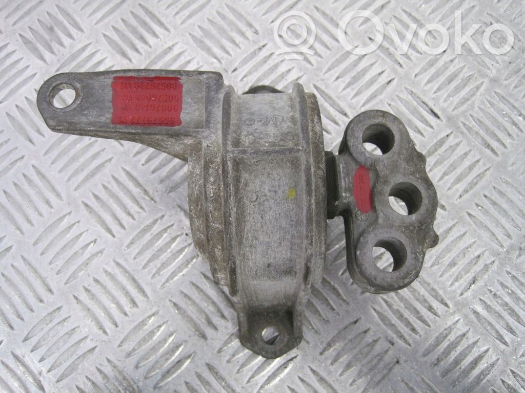 Opel Astra H Engine mount vacuum valve 