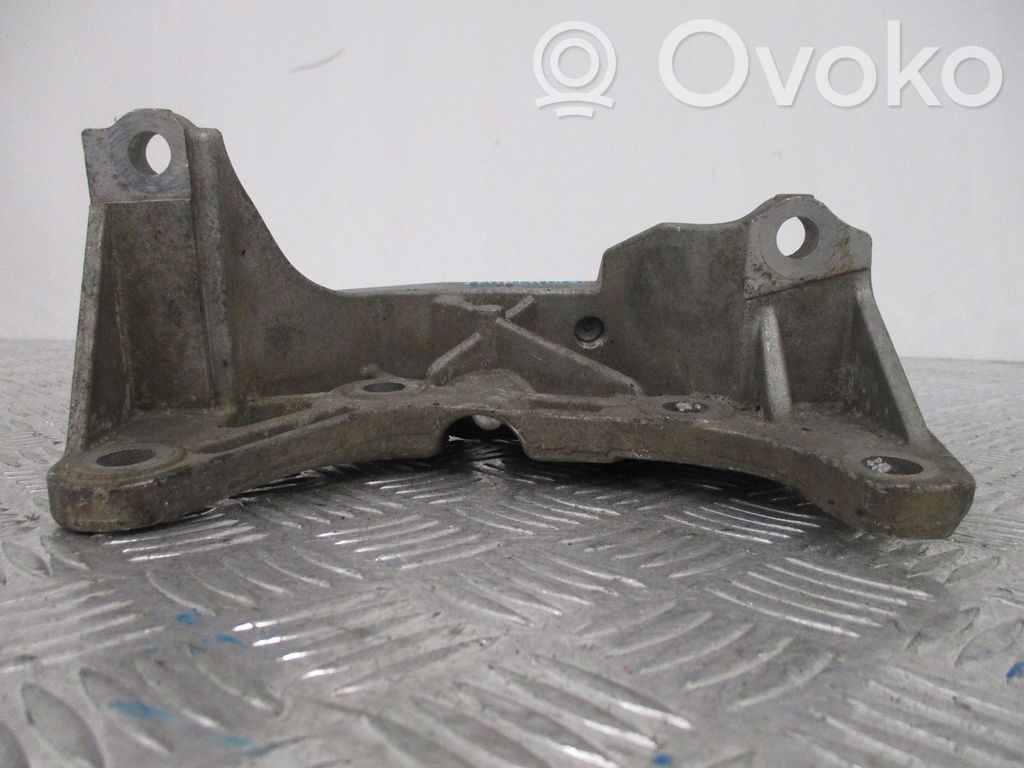 Ford Transit Custom Engine mount bracket 
