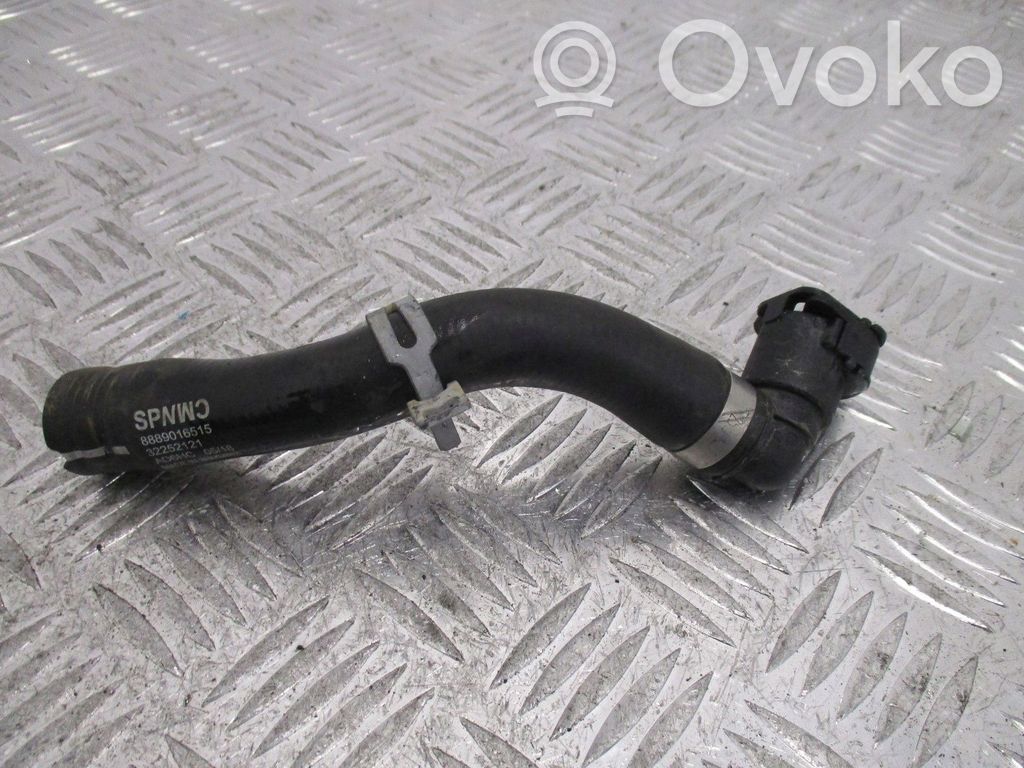 Volvo XC40 Przewód / Wąż chłodnicy 