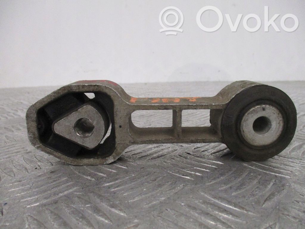 Fiat 500 Engine mount bracket 