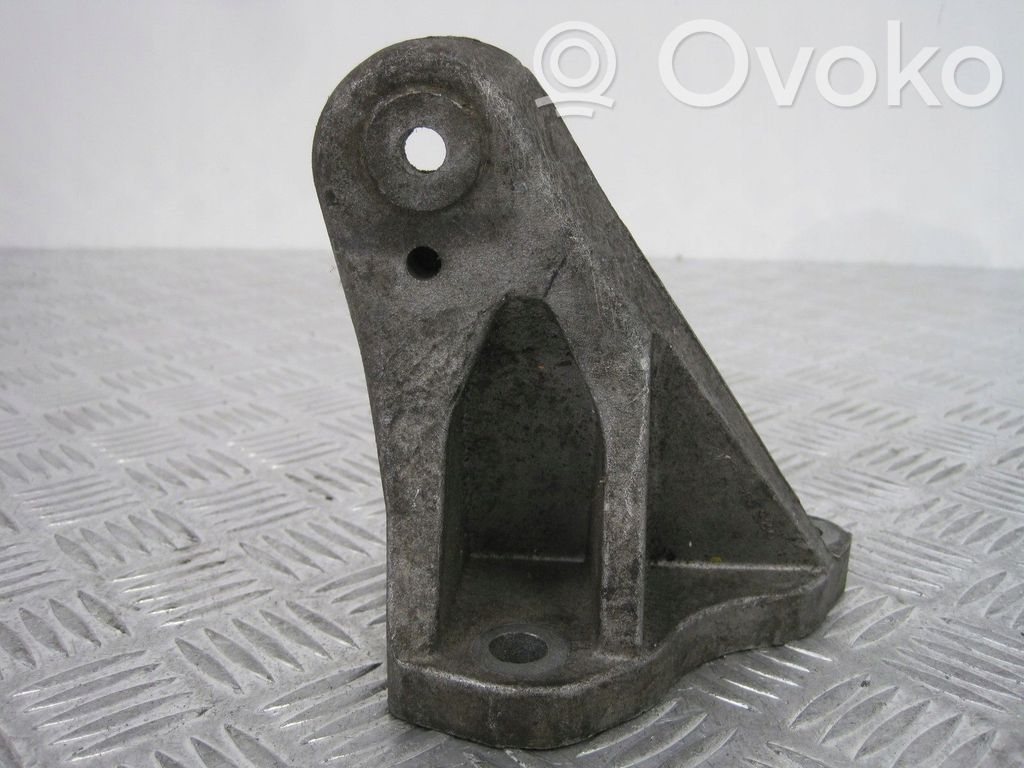 Jaguar XF Engine mount bracket 
